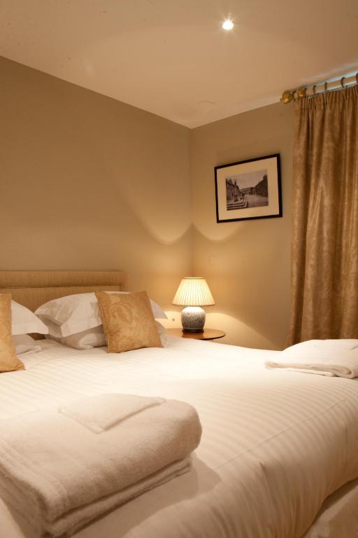 The Cavendish Arms Hotel Cartmel Room photo